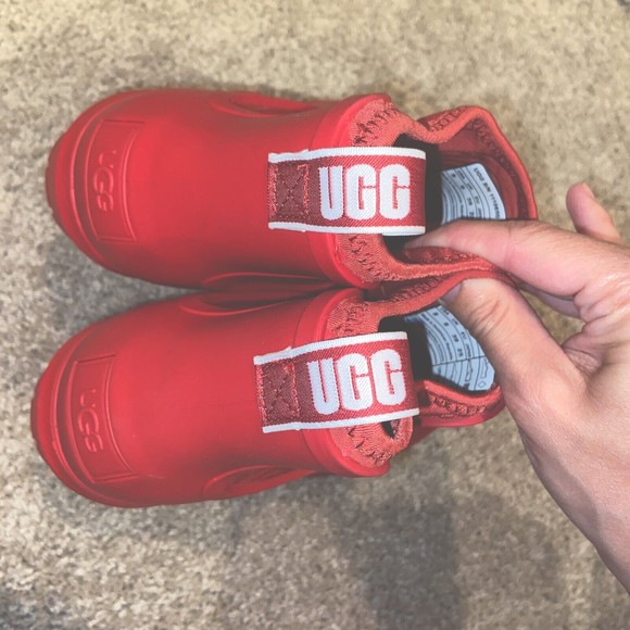 UGG Chevonne Waterproof Sherpa Lining Ankle Red Boots Women's 8 M - Picture 2 of 12